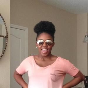 Meet your Posher, Denise